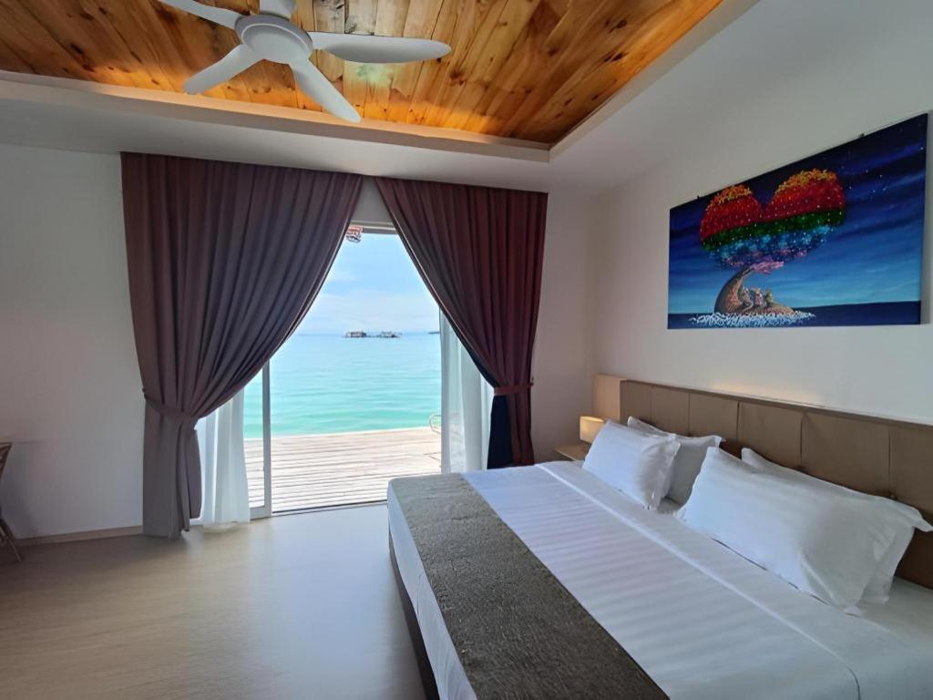 Sand Bay Resort Semporna Extérieur photo
