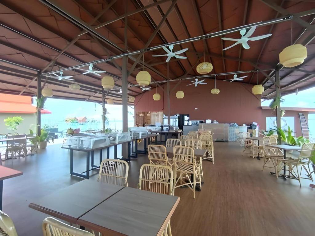 Sand Bay Resort Semporna Extérieur photo
