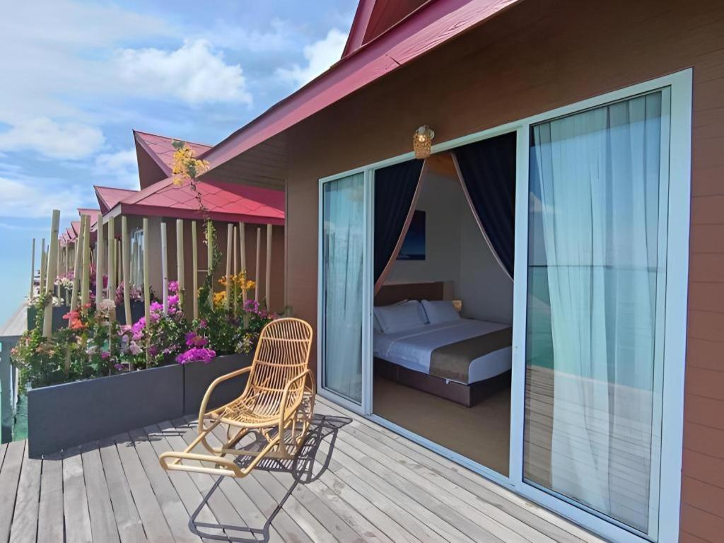 Sand Bay Resort Semporna Extérieur photo