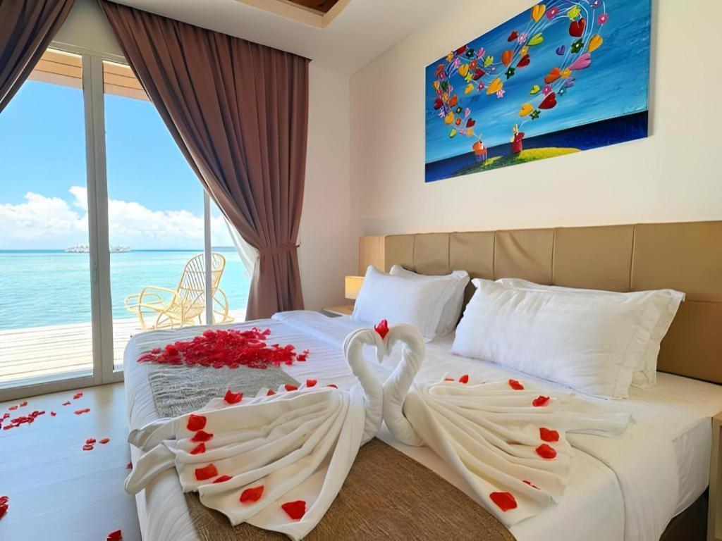 Sand Bay Resort Semporna Extérieur photo