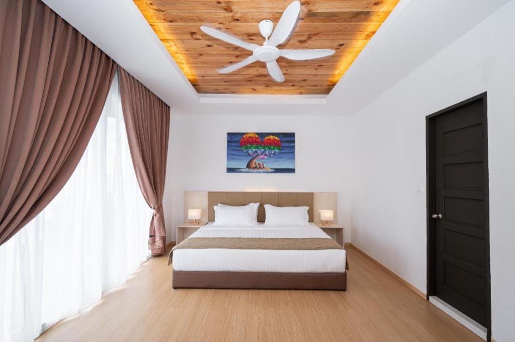 Sand Bay Resort Semporna Extérieur photo