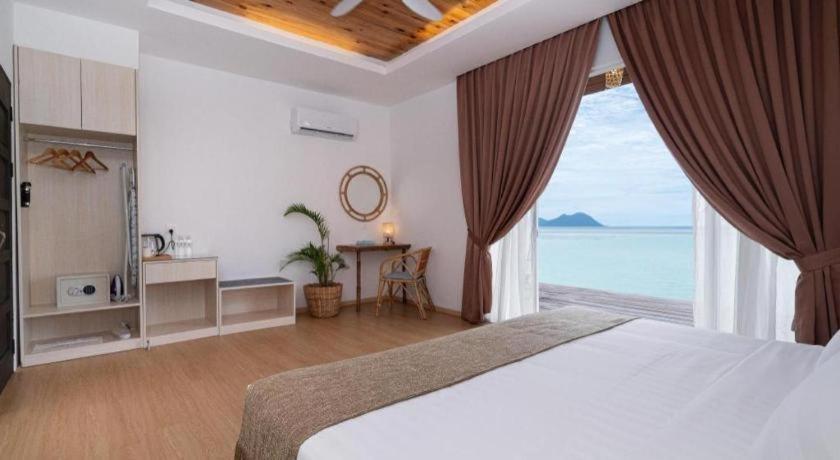 Sand Bay Resort Semporna Extérieur photo