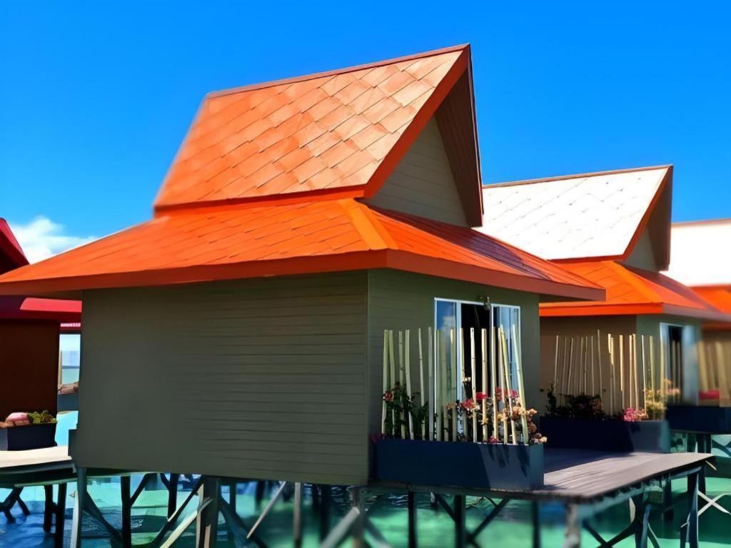 Sand Bay Resort Semporna Extérieur photo